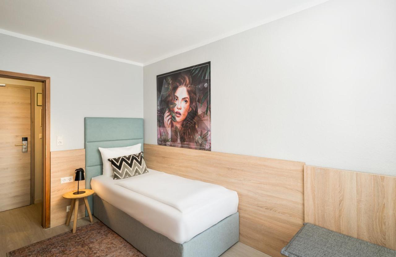 Arthotel Ana Eden คาร์ลสรูเฮอ ภายนอก รูปภาพ