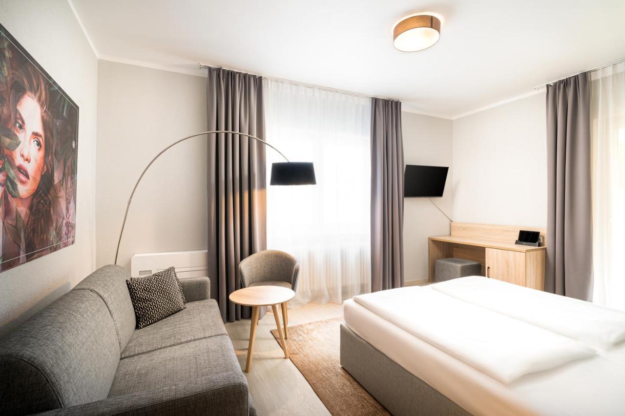 Arthotel Ana Eden คาร์ลสรูเฮอ ภายนอก รูปภาพ