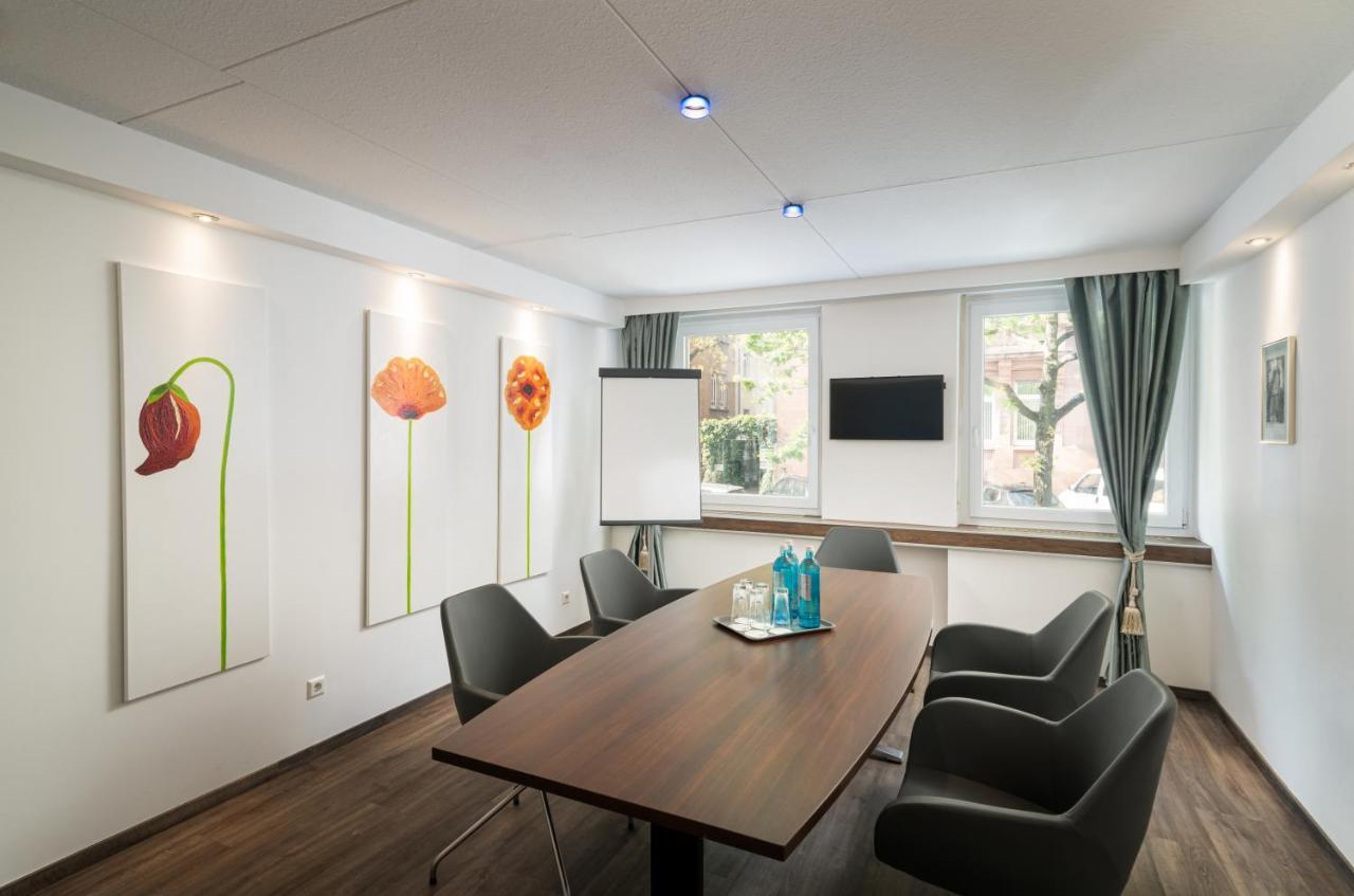 Arthotel Ana Eden คาร์ลสรูเฮอ ภายนอก รูปภาพ