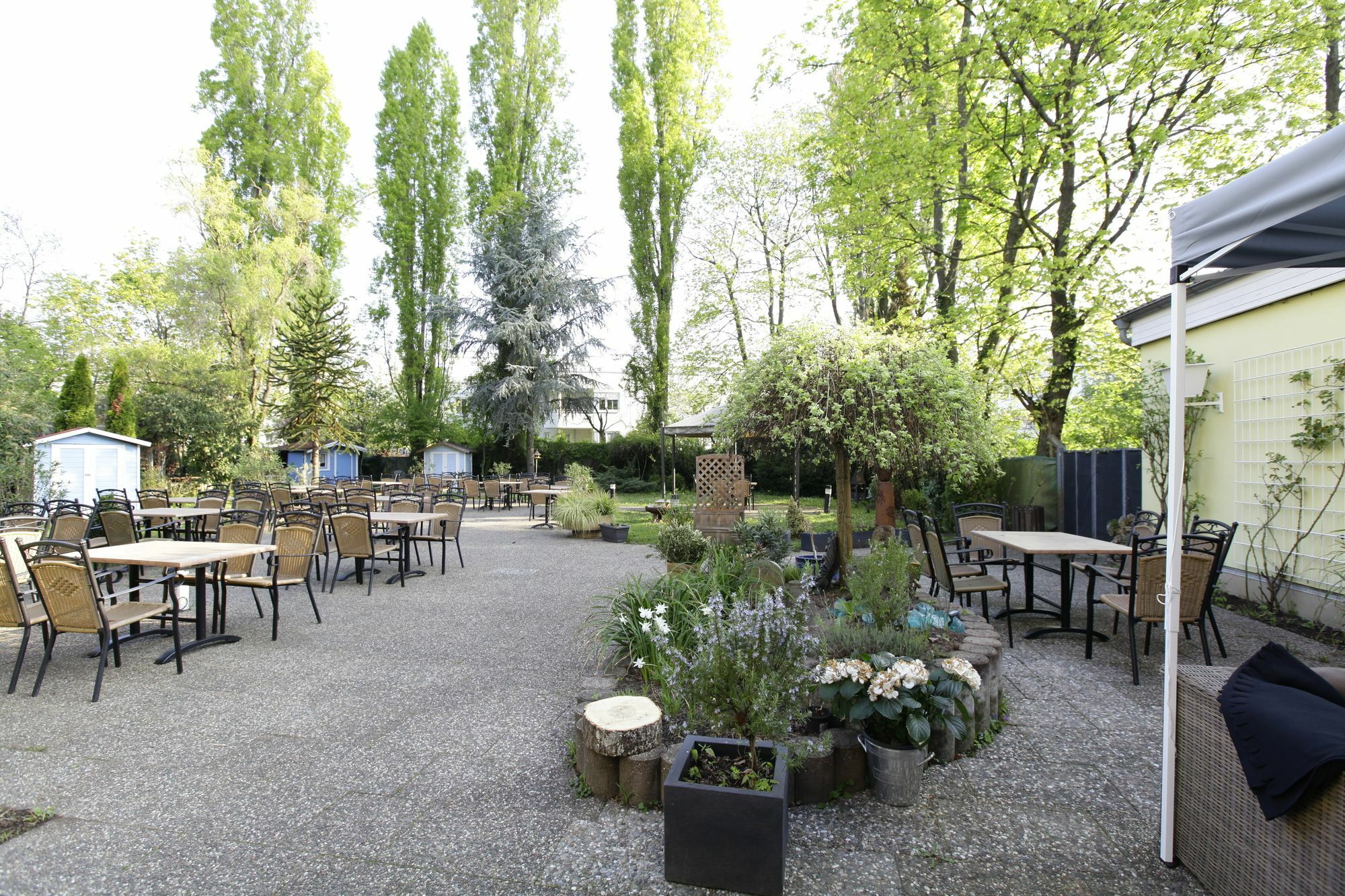 Arthotel Ana Eden คาร์ลสรูเฮอ ภายนอก รูปภาพ